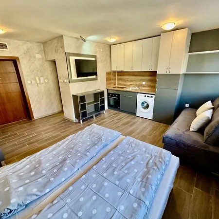 Todorini Kuli Lägenhet *