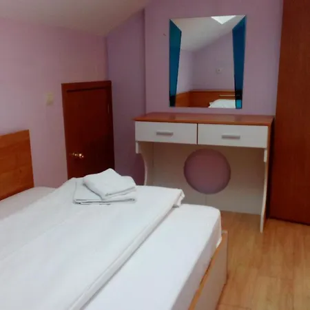 Todorini Kuli Apartment *